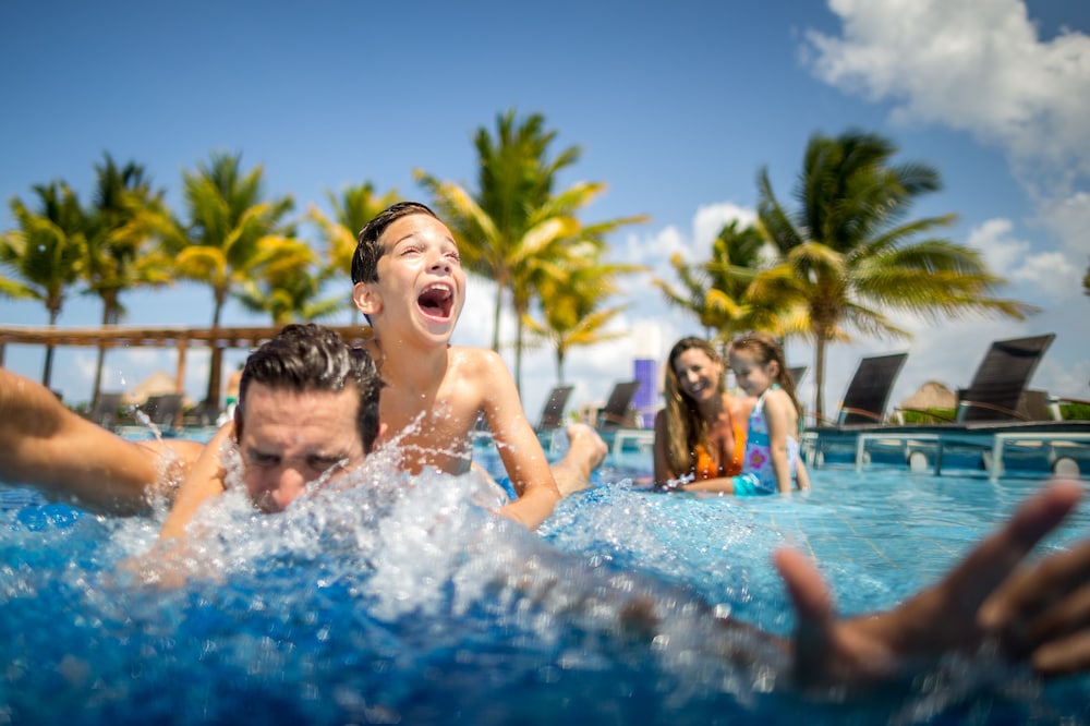 Bluebay Grand Esmeralda All Inclusive 40/50