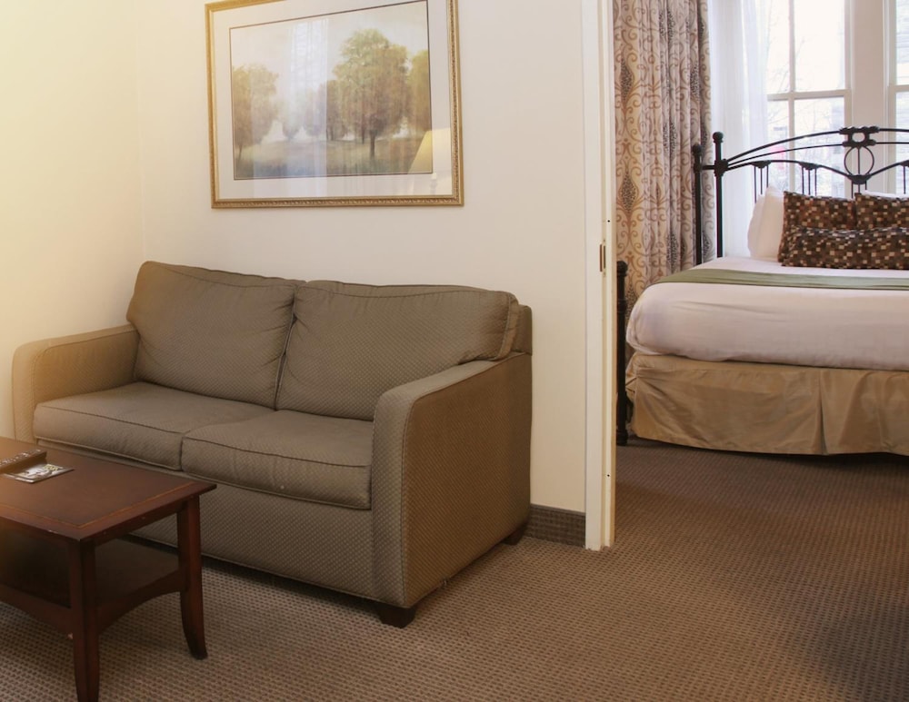The Conwell Inn 39/45