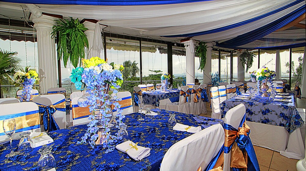 Hotel Las Brisas 25/34