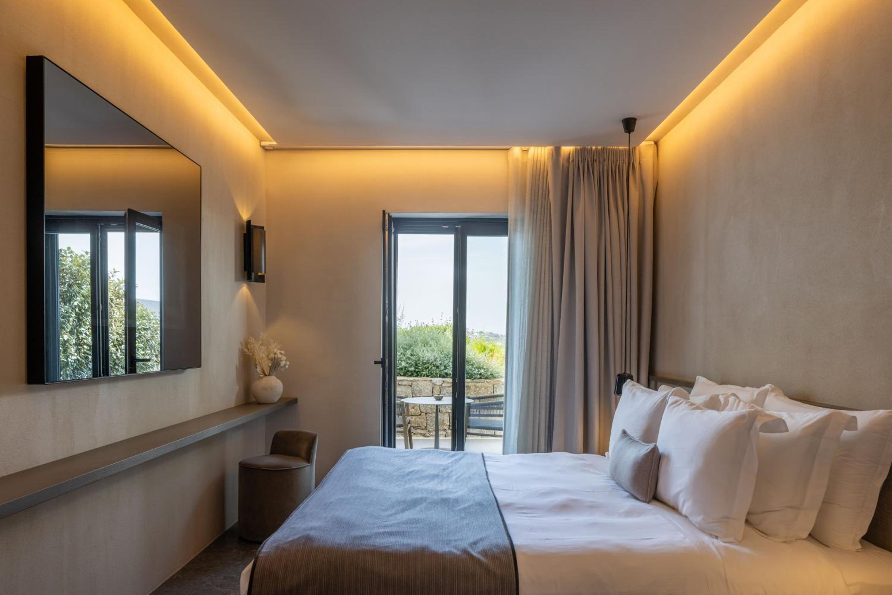 SUPERIOR, DOUBLE BED, SEA VIEW
