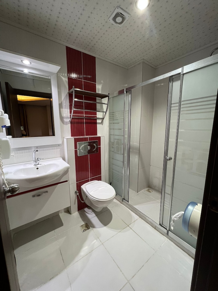 Grand Ezel Hotel 49/50