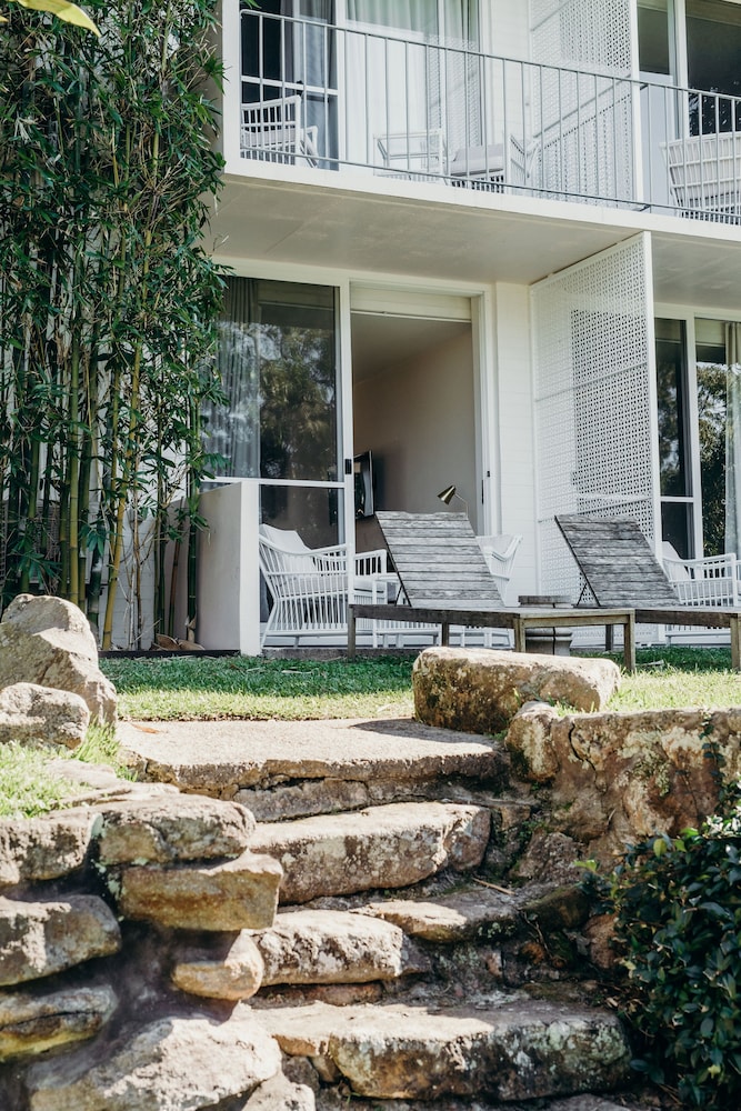 Bannisters Port Stephens 67/72