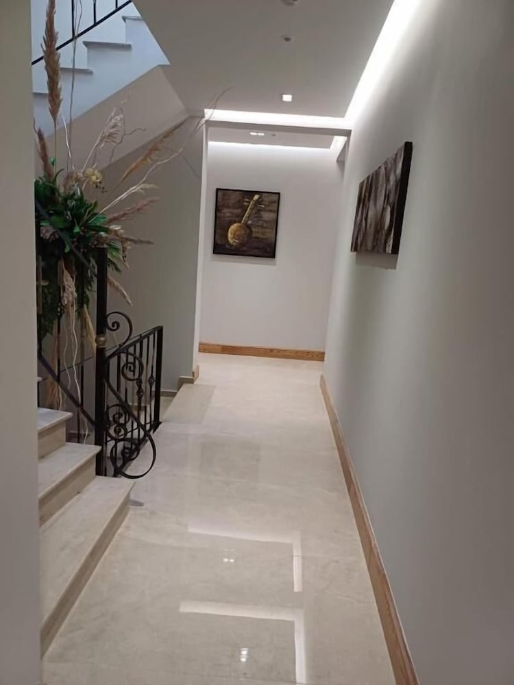 Oxygen Boutique Hotel Tirana 33/55
