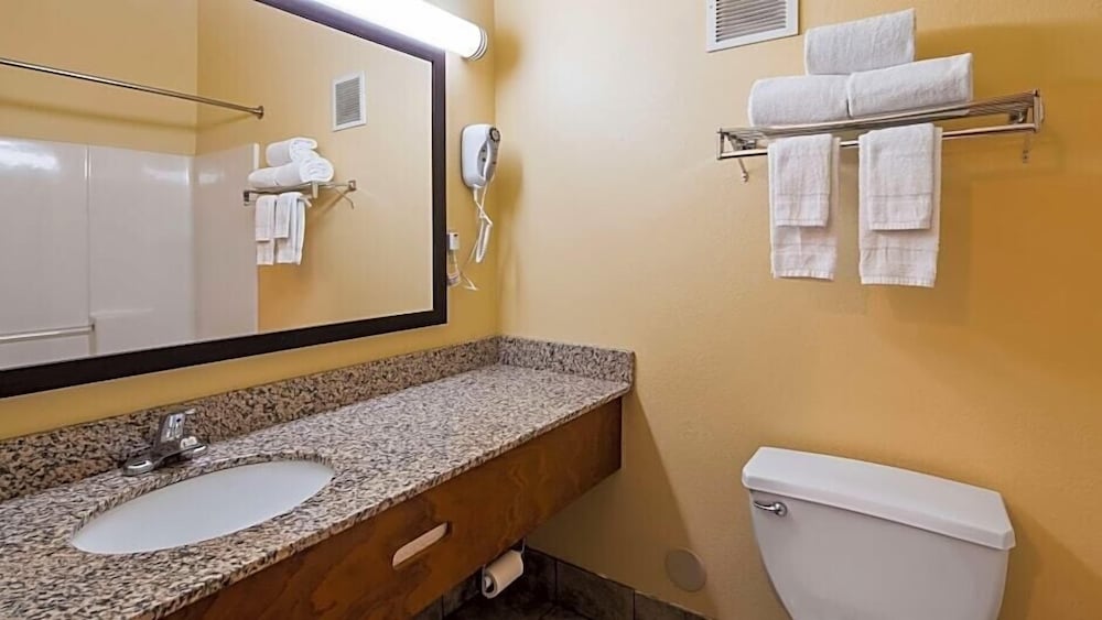 Country Inn & Suites by Radisson, Pickerington, OH 13/47