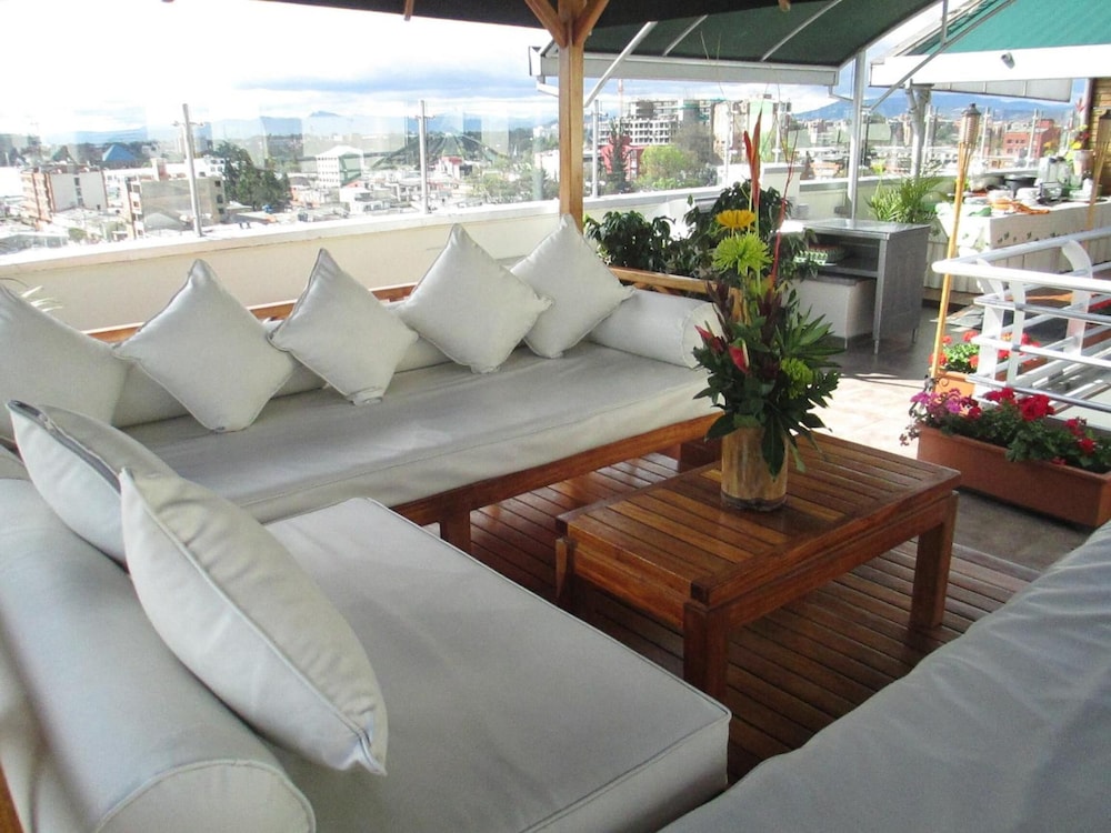 Hotel Platinum Suite 24/49