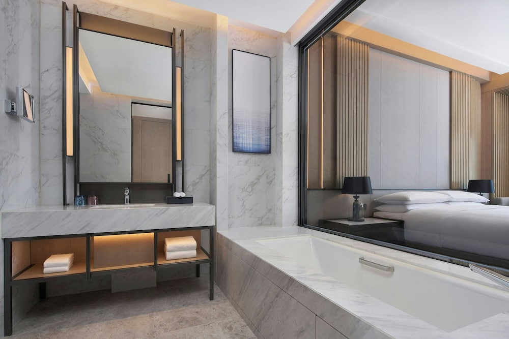 Courtyard By Marriott Foshan 21/24