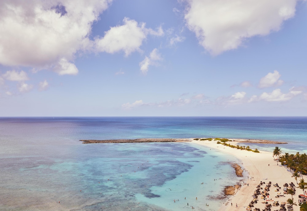 The Reef Atlantis, Autograph Collection 12/29
