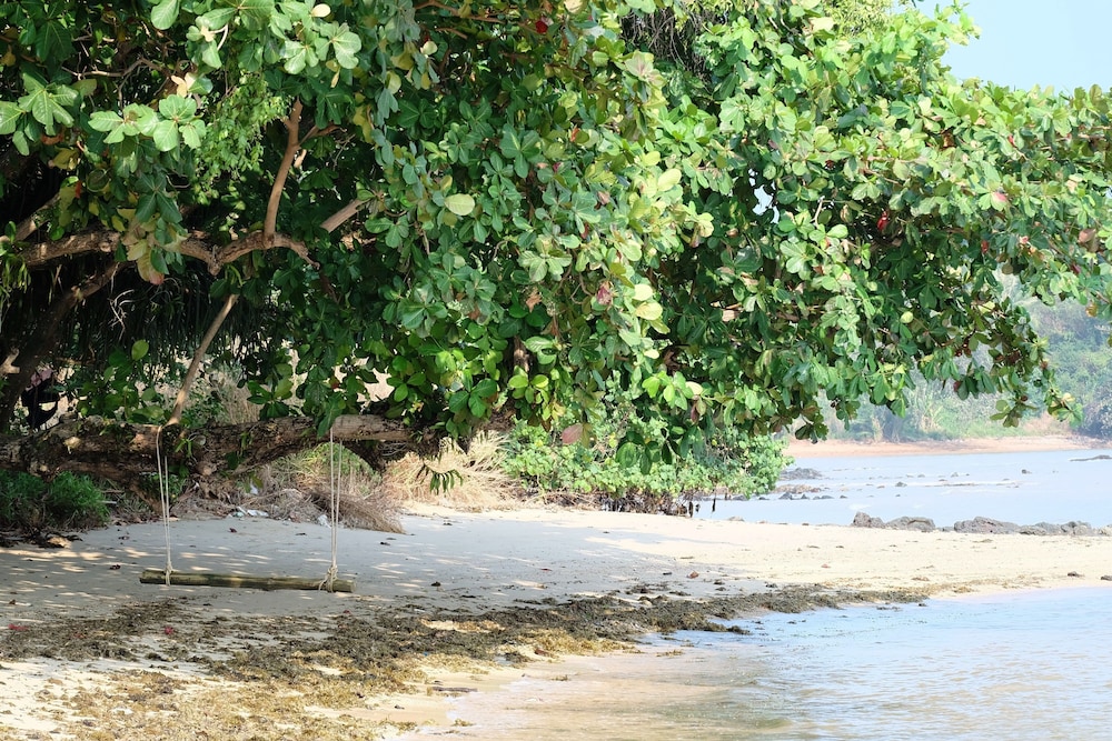 Plub Pla Koh Mak Retreat 38/68