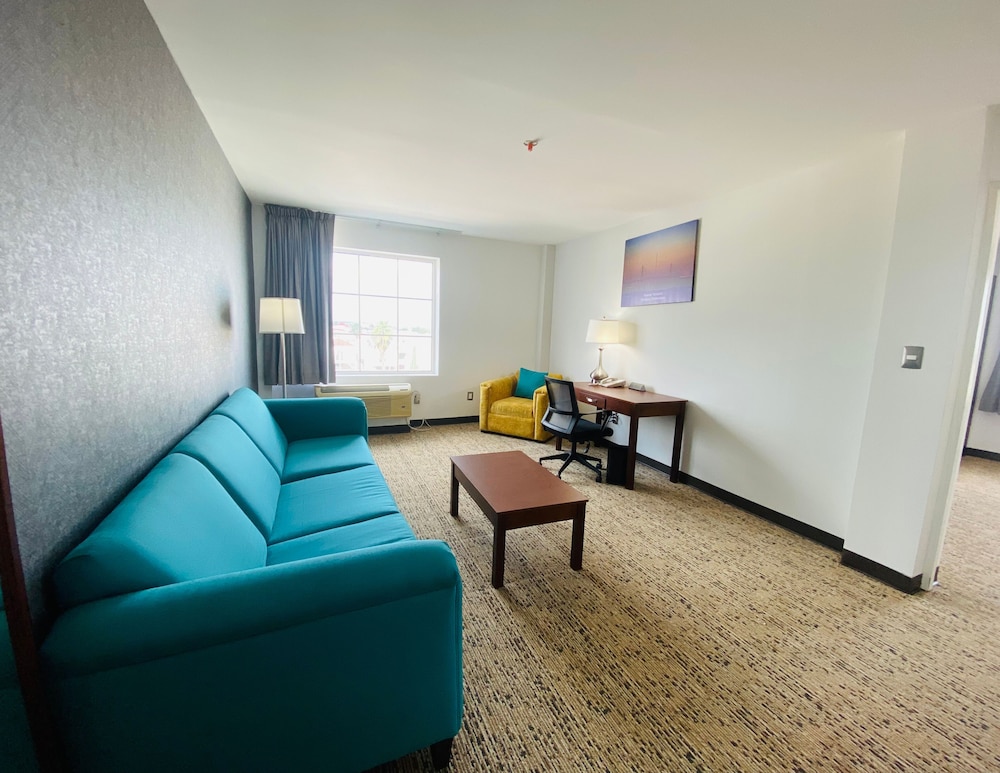 La Quinta by Wyndham Reynosa 36/58