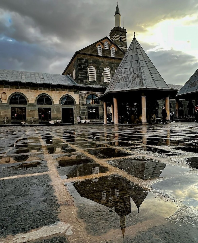 Konak Otel Suriçi 14/15