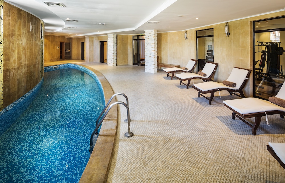 The Cliff Beach And Spa 51/58