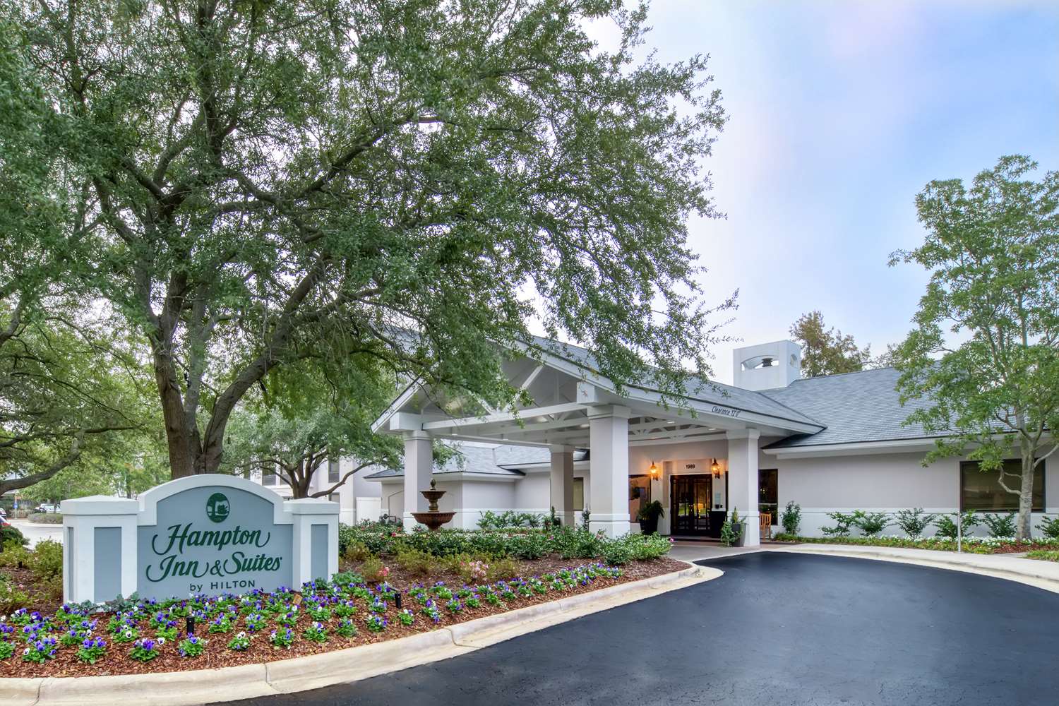 Hampton Inn And Suites Wilmington-Wrightsville Beach 64/74