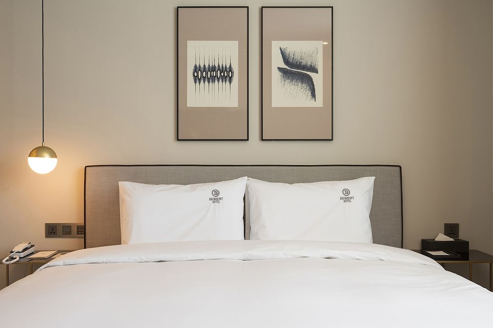 STANDARD, DOUBLE BED
