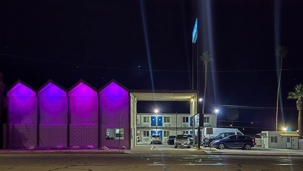 Motel6 Blythe, CA - South in BLYTHE - CA