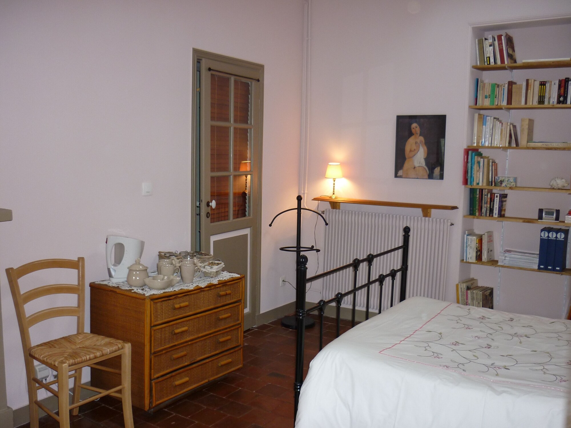 Suite, 1 Single and 2 Double Beds، Chambres D'hôtes Dodo Et Tartines 3/6