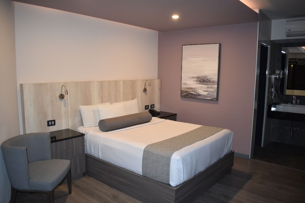 Hotel Frontiere 13/38