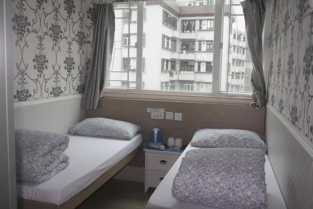 K & B Hostel 35/64