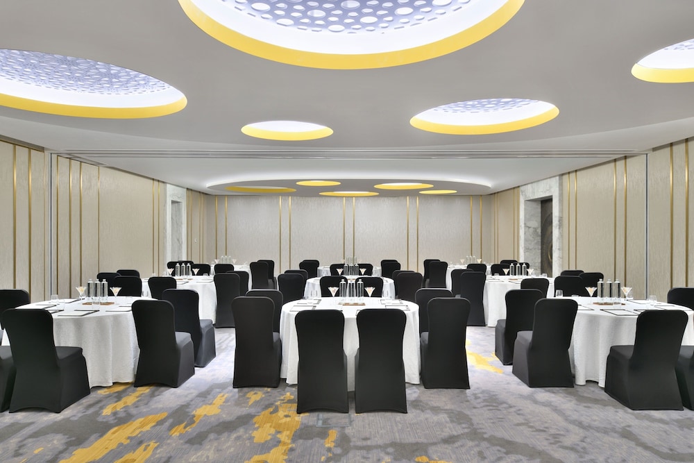 The Westin Resort and Spa Himalayas 40/50