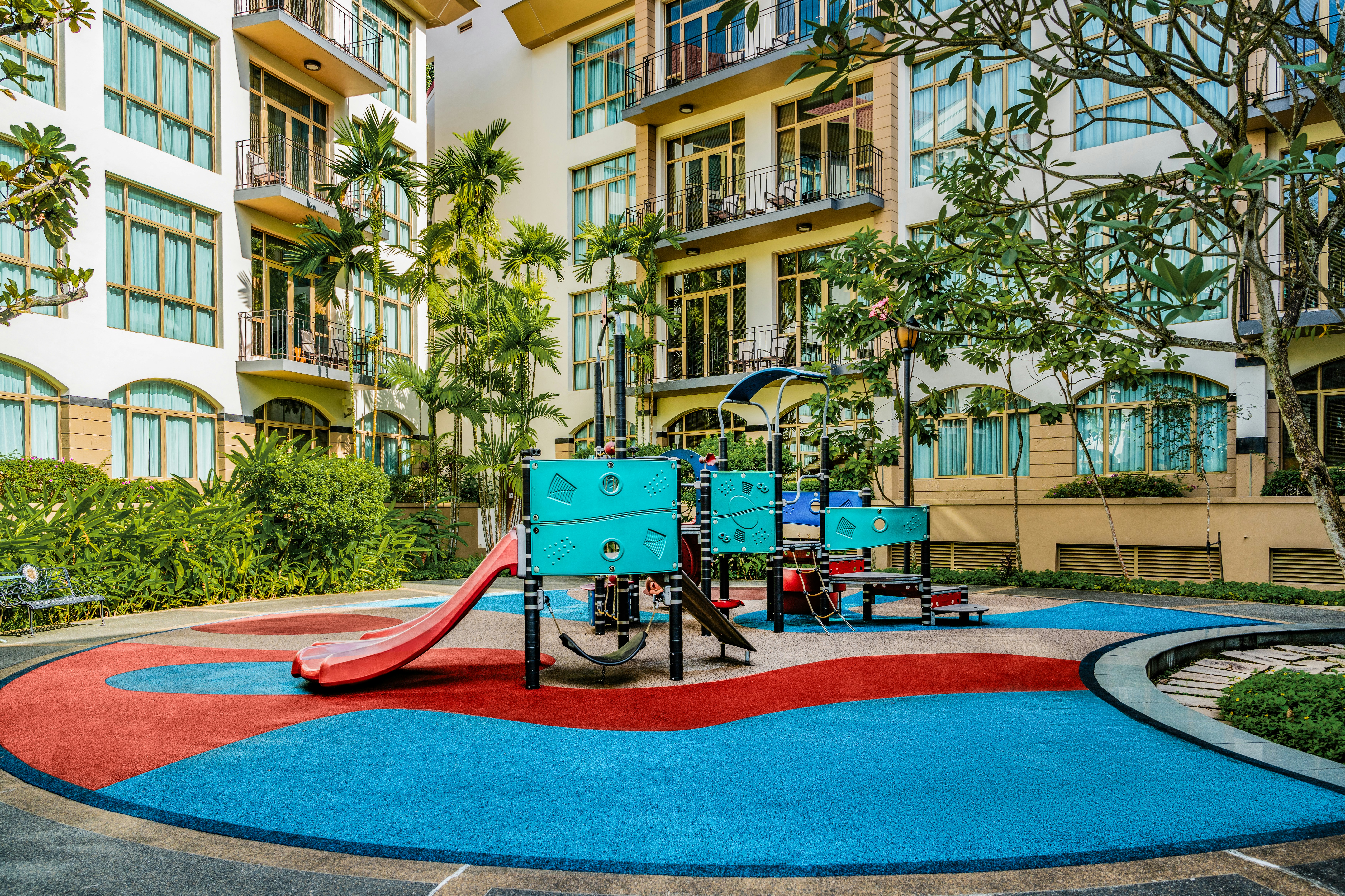 TREETOPS EXECUTIVE RESIDENCES 62/71