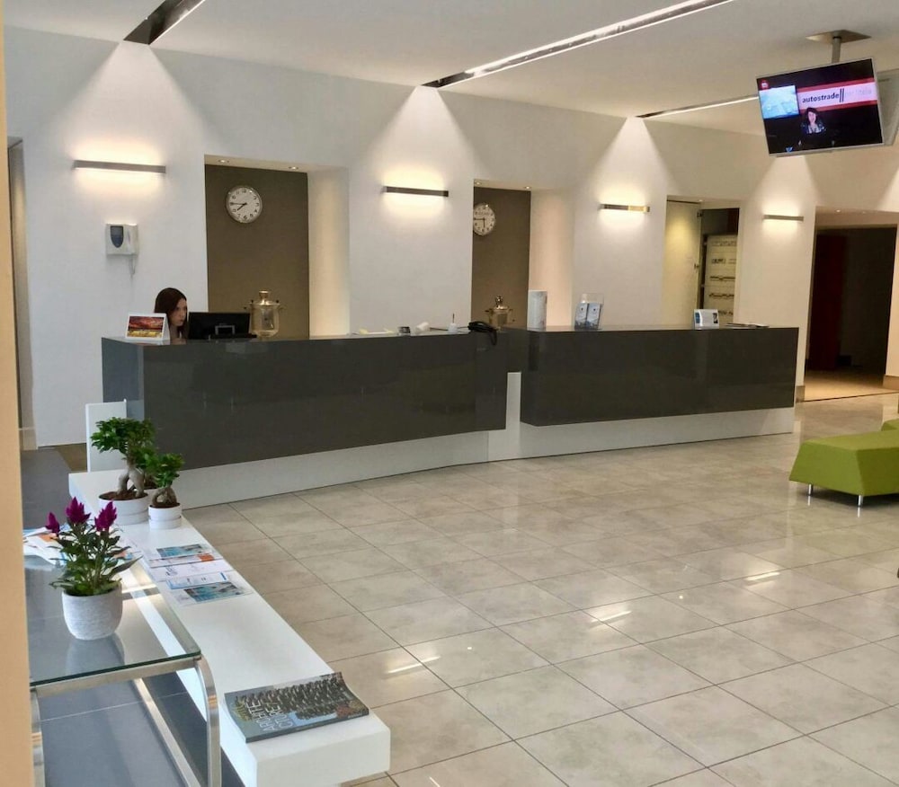 Hotel Artemide 3/36