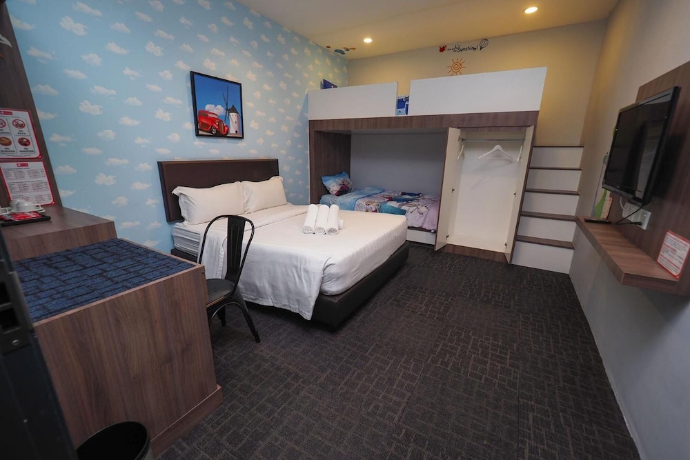 S Boutique Hotel 28/48