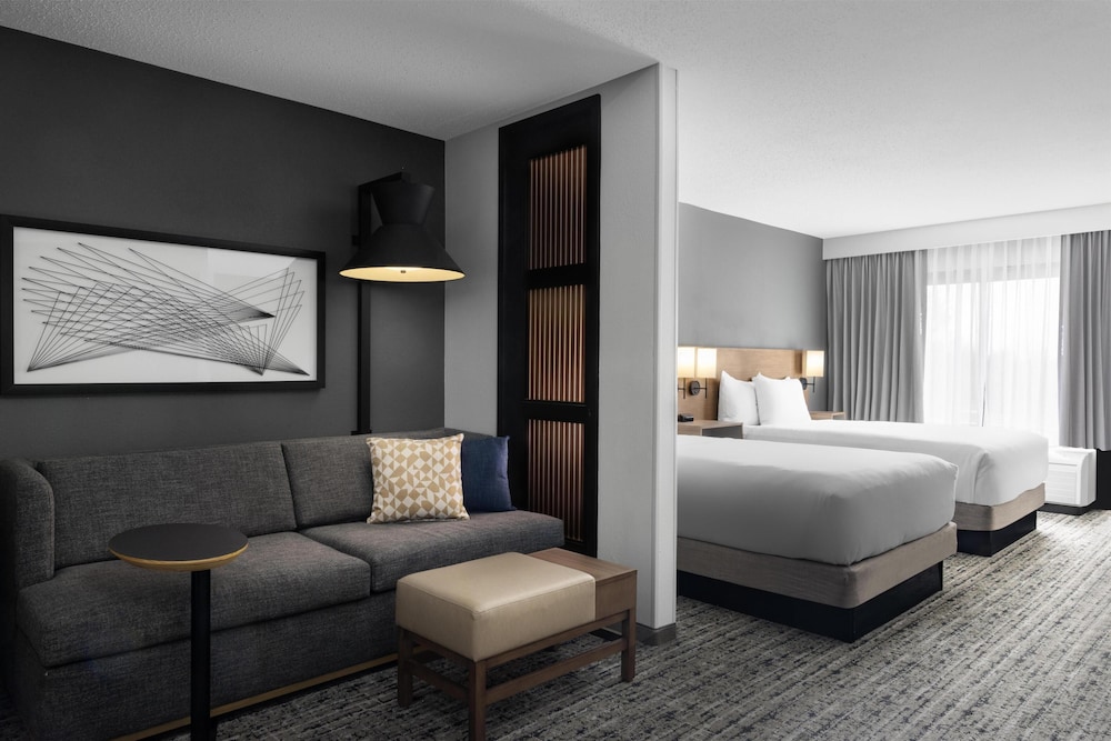 Hyatt Place Atlanta-Galleria 13/59