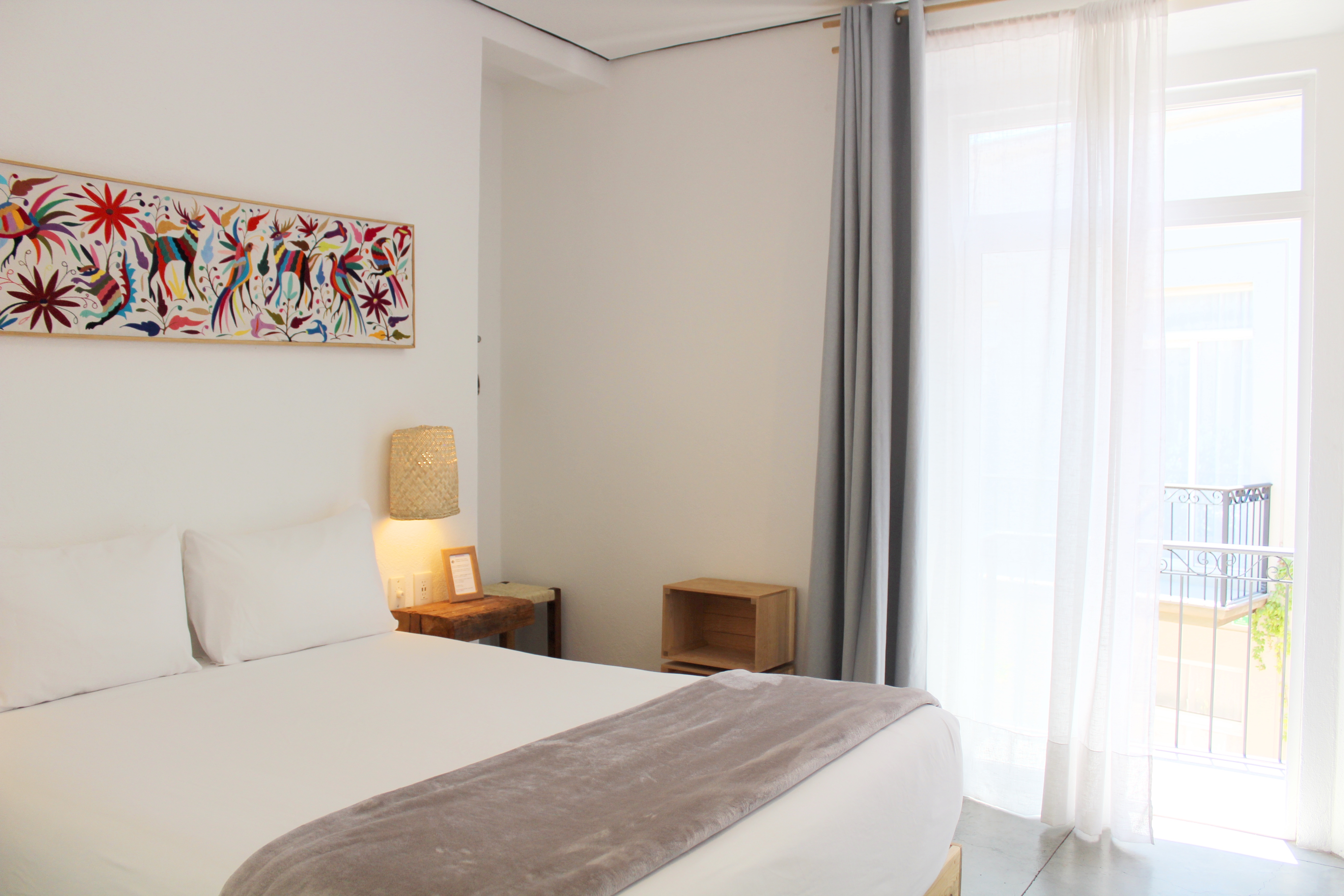Room, Queen Bed