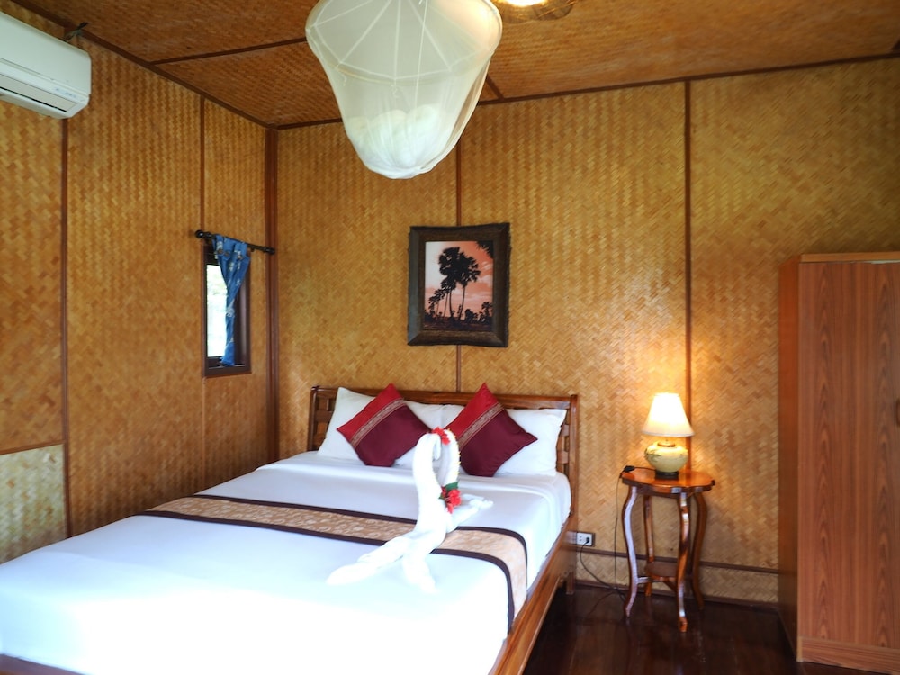 Bailan Beach Resort 24/78
