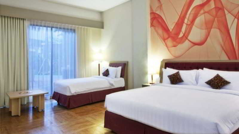 غرفة سوبيريور بسرير مزدوج أو سريرين منفصلين، Kuta Central Park Hotel 2/3