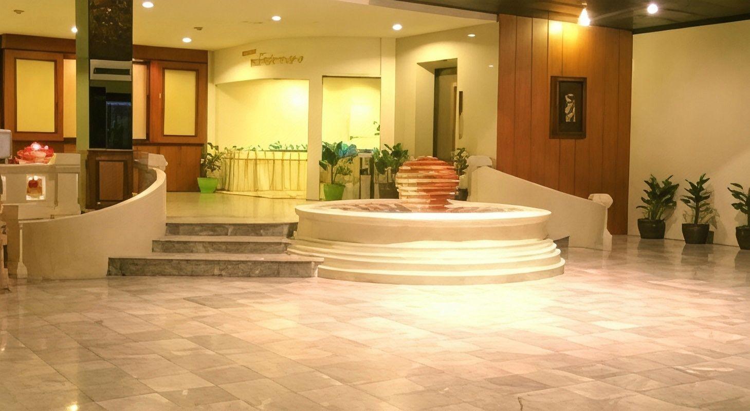 The Regent Hotel Ubonratchathani 11/66