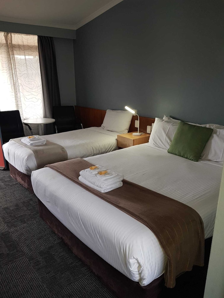Waterview Gosford Motor Inn 23/72
