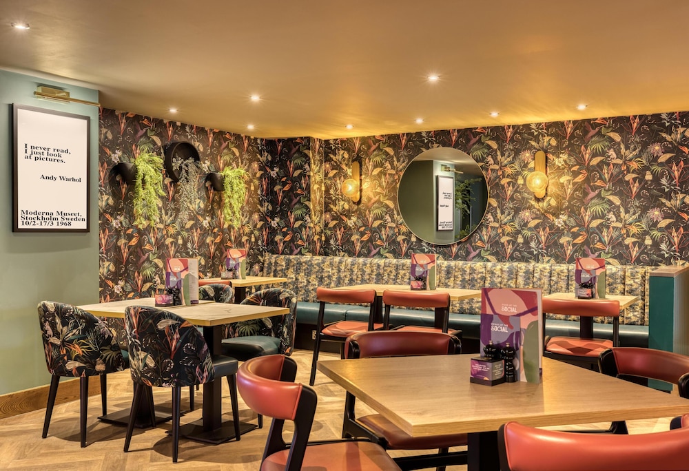 Premier Inn Birmingham Nec Airport 37/53