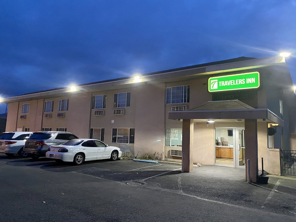 Travelers Inn Medford 2/58