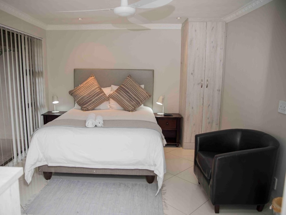 Palmwood Guesthouse 9/34