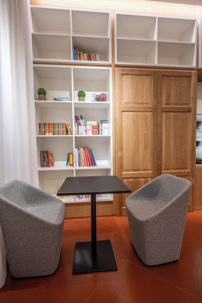 Hotel Moderno Assisi 32/50