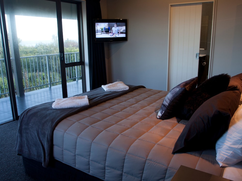 Greymouth Seaside Top 10 Holiday Park 17/71