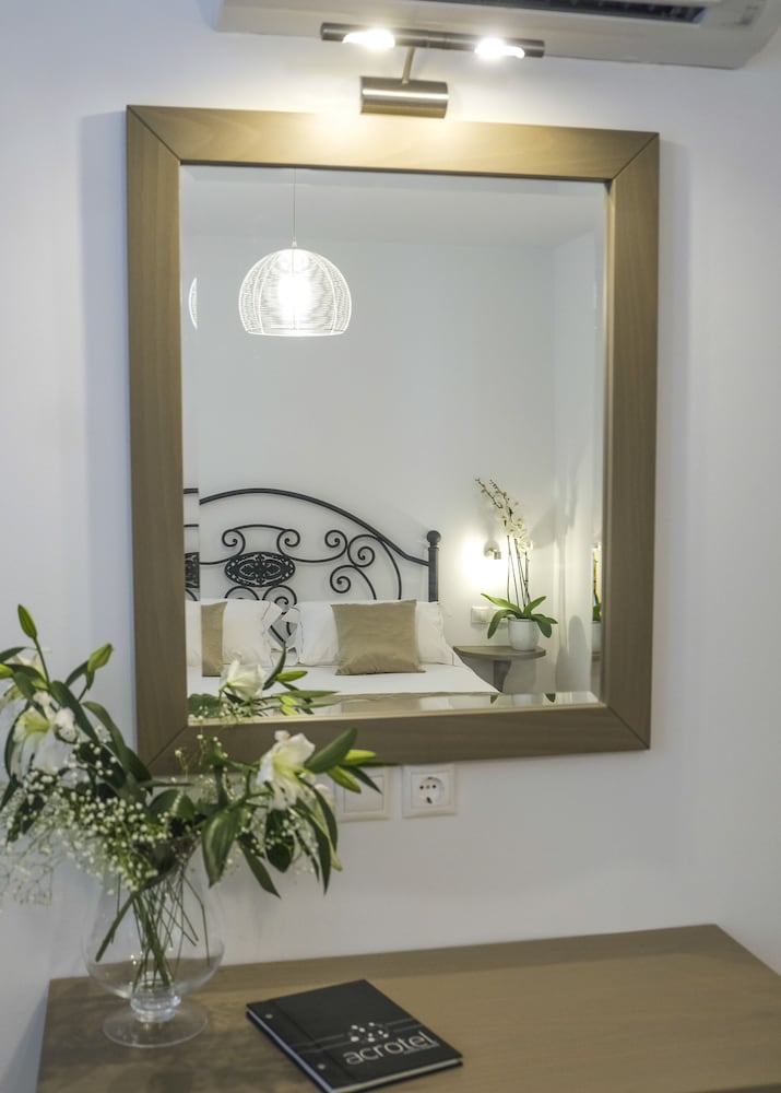 Acrotel Athena Villas 7/50