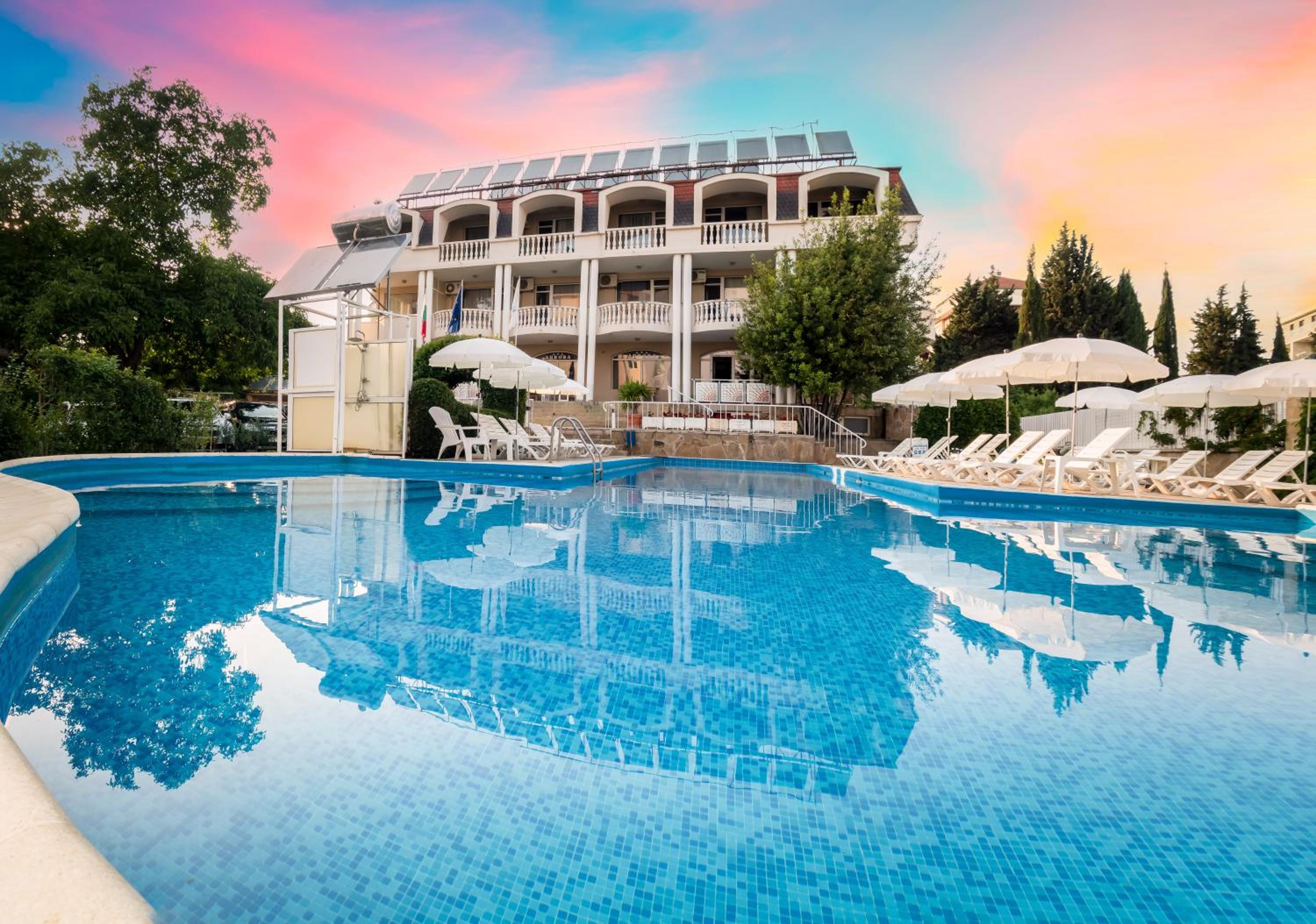 Villa Aurora 5/50