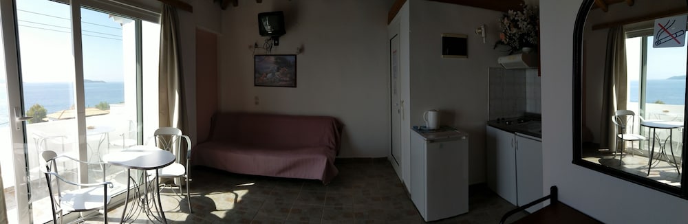 Azalea View Skiathos Studios 47/73