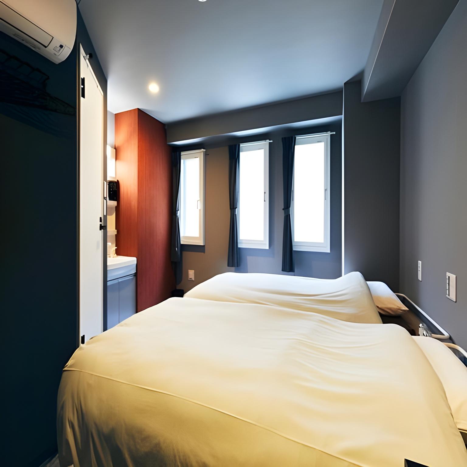 Standard, Twin Beds