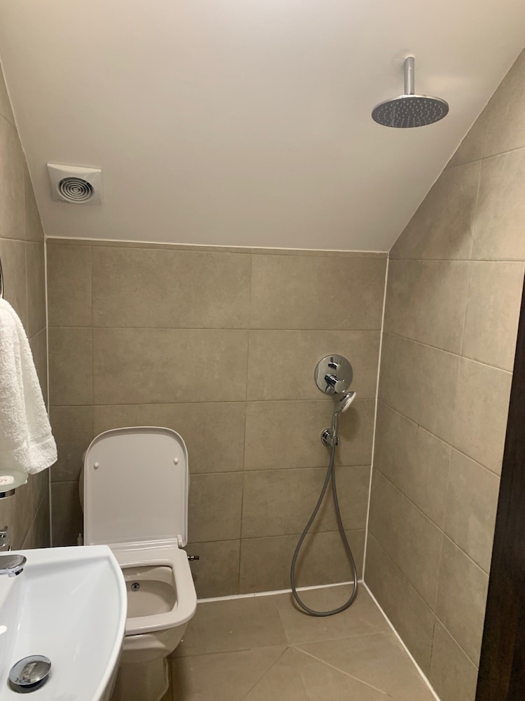 Kings Cross Inn Hotel 15/46