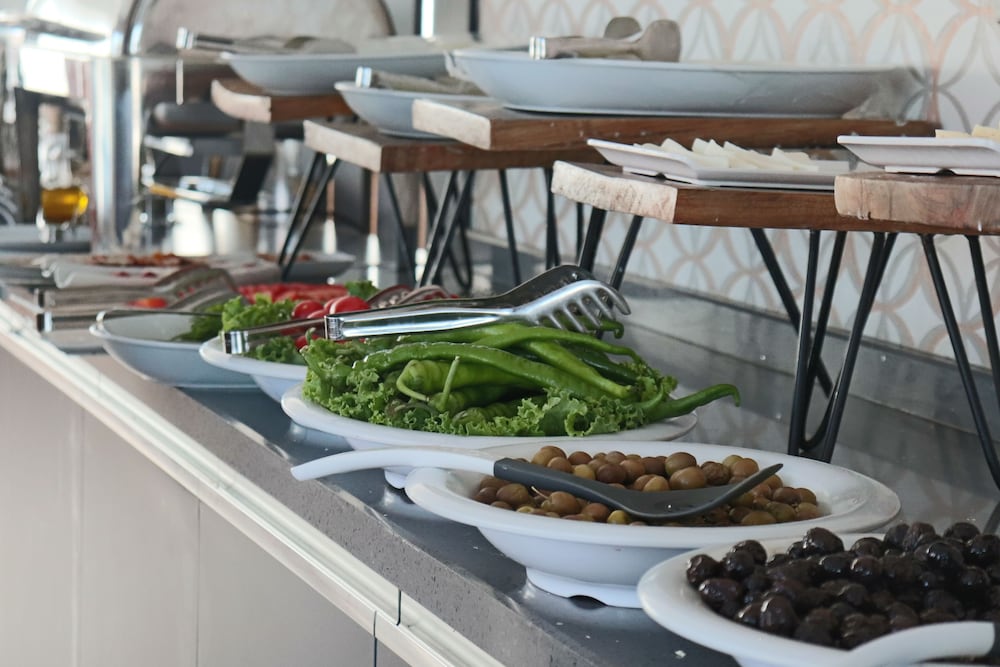 Ozlu Otel 26/30