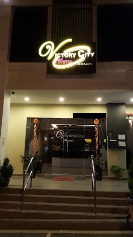 Hotel Zamburger Victory City 2/30