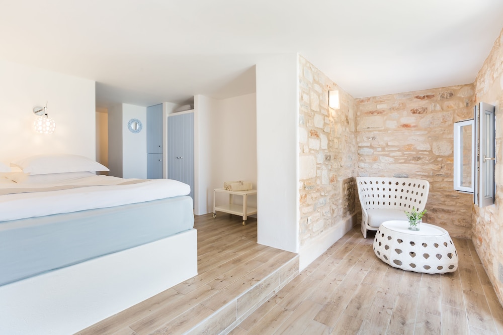 Calme Boutique Hotel Paros 5/50
