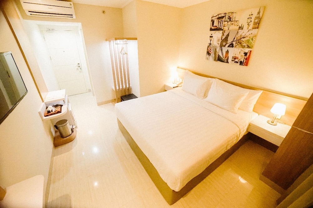 Hotel Dharmein Jakarta 24/58