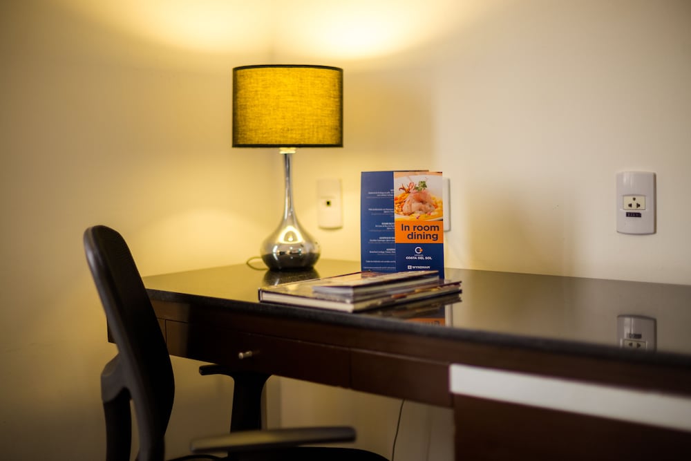 Wyndham Costa Del Sol Chiclayo 38/42