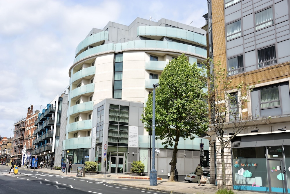 Sanctum International Serviced Apartment Maida Vale 64/72