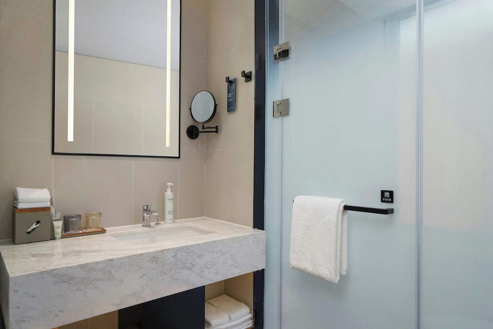 Fairfield by Marriott Shijiazhuang Station 17/18