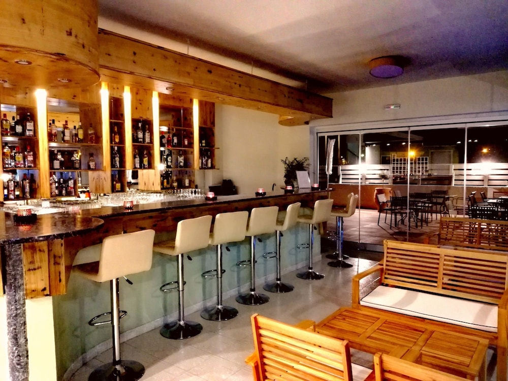 Ivory Serenity Hotel 54/70