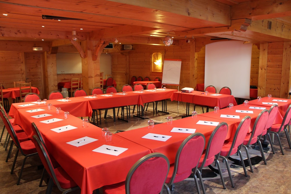 Hotel Spa Neige Et Roc Samoens 66/77